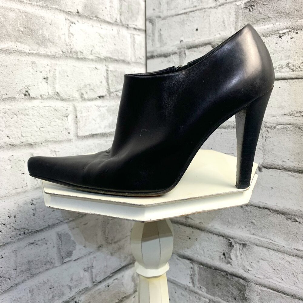 Vintage Y2K Vergelio Black Leather Pointed Toe High Heel Ankle Bootie